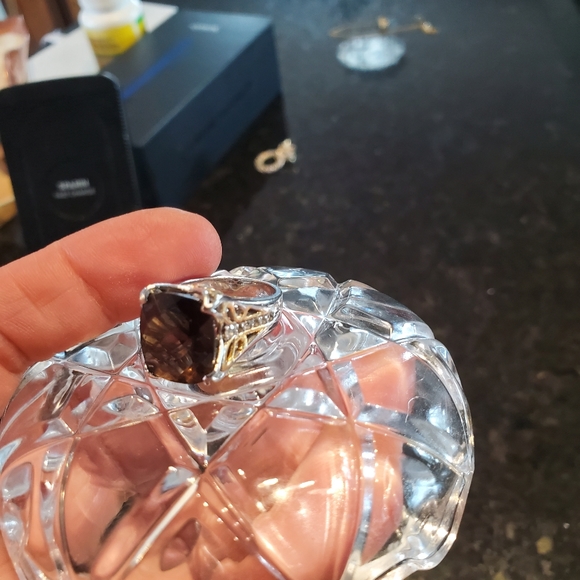 Ring - Picture 2 of 4